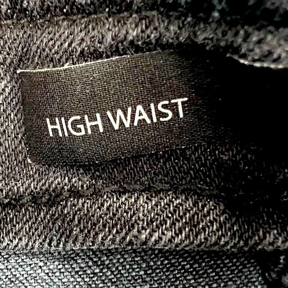 STS Blue Black Cuffed Hem High Waist Jean Shorts Size 5 Women’s - Picture 4 of 6